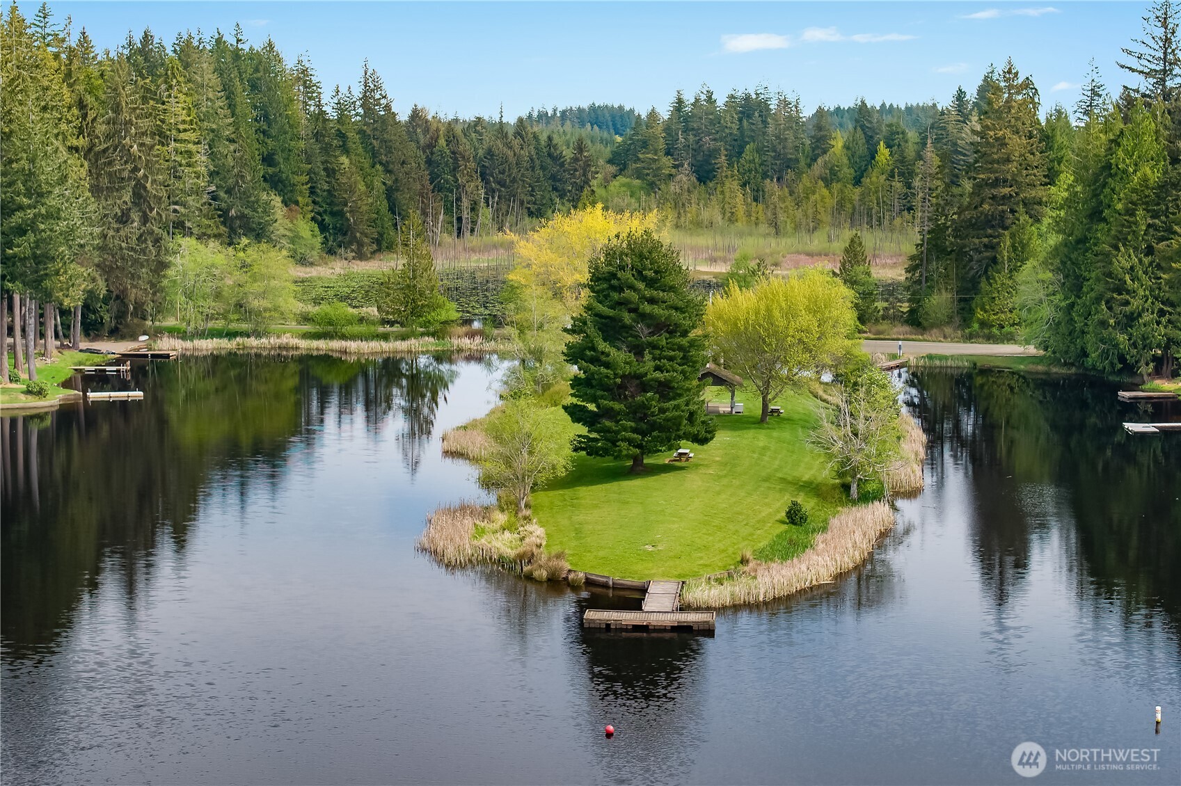810 E Lakeshore Drive W, Shelton, WA 98584