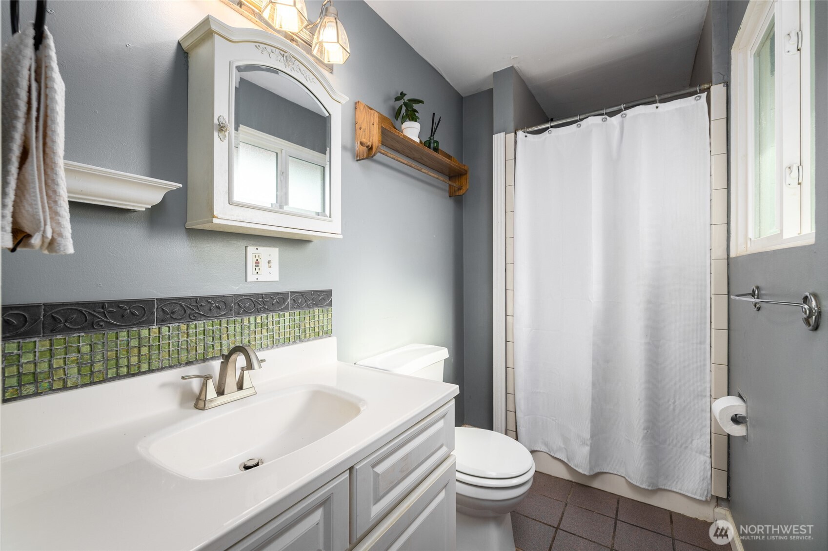 1702 36th Street , Anacortes, WA 98221