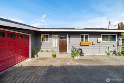 1702 36th Street , Anacortes, WA 98221 - Photo 2
