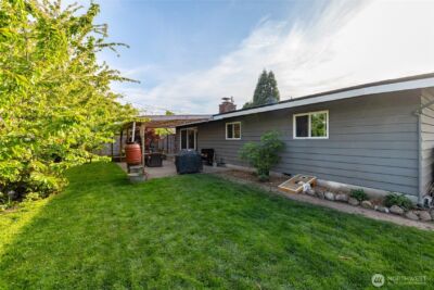 1702 36th Street , Anacortes, WA 98221 - Photo 32