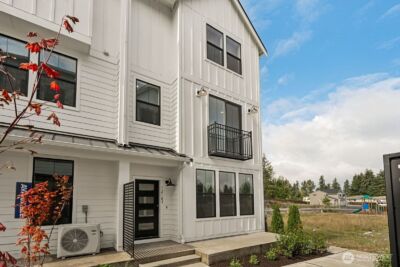 12051 127th Avenue Ct E, Puyallup, WA 98374 - Photo 1
