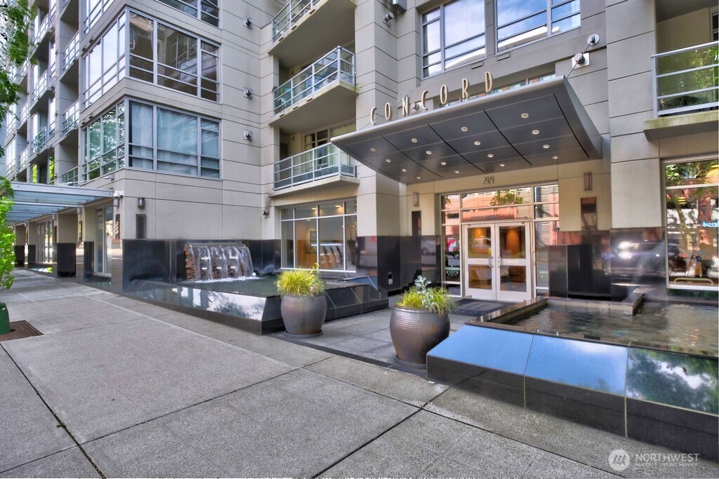 2929 1st Avenue #914, Seattle, WA 98121