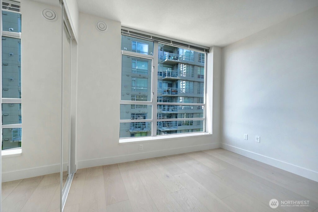2929 1st Avenue #914, Seattle, WA 98121