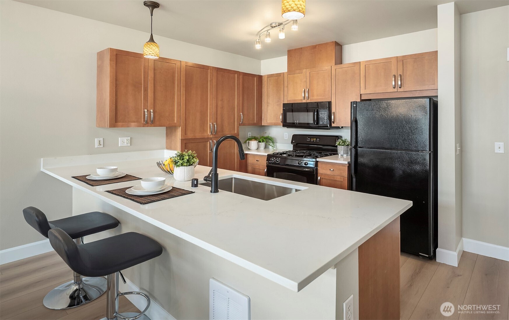 1840 25th Avenue NE #412, Issaquah, WA 98029