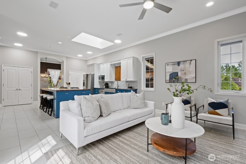 17247 SE 54th Place , Bellevue, WA 98006