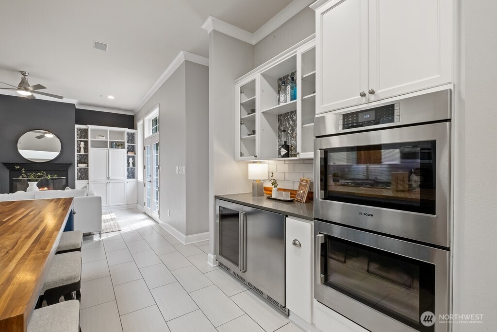 17247 SE 54th Place , Bellevue, WA 98006