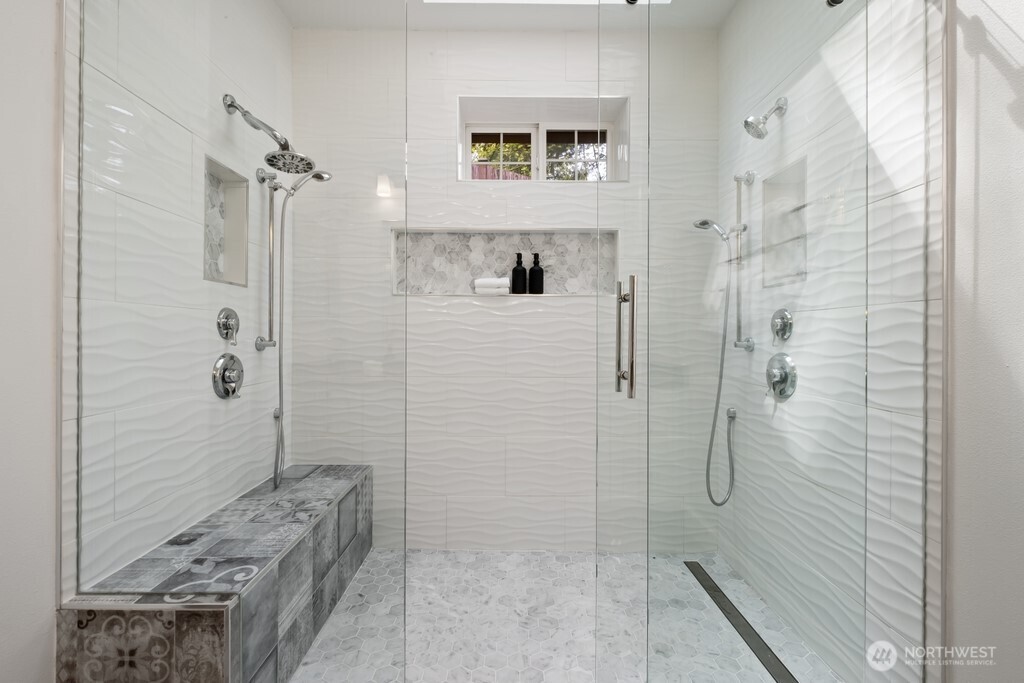 17247 SE 54th Place , Bellevue, WA 98006