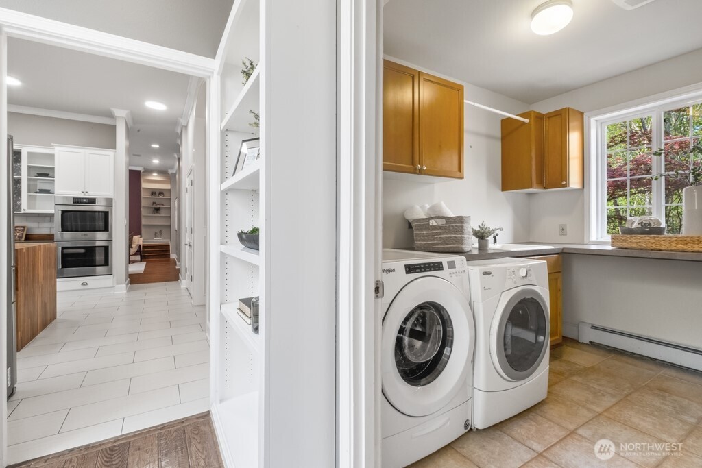 17247 SE 54th Place , Bellevue, WA 98006