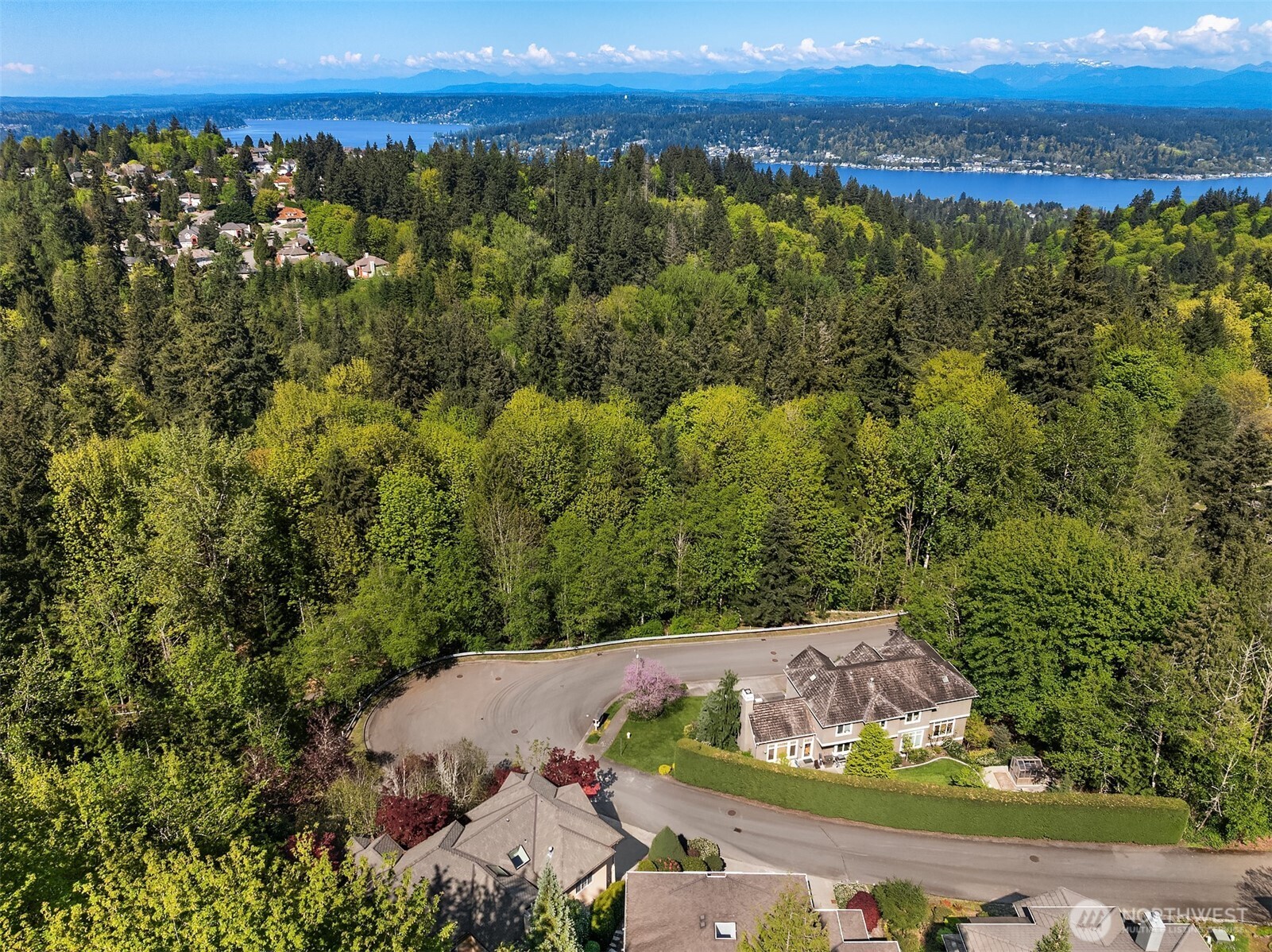 17247 SE 54th Place , Bellevue, WA 98006