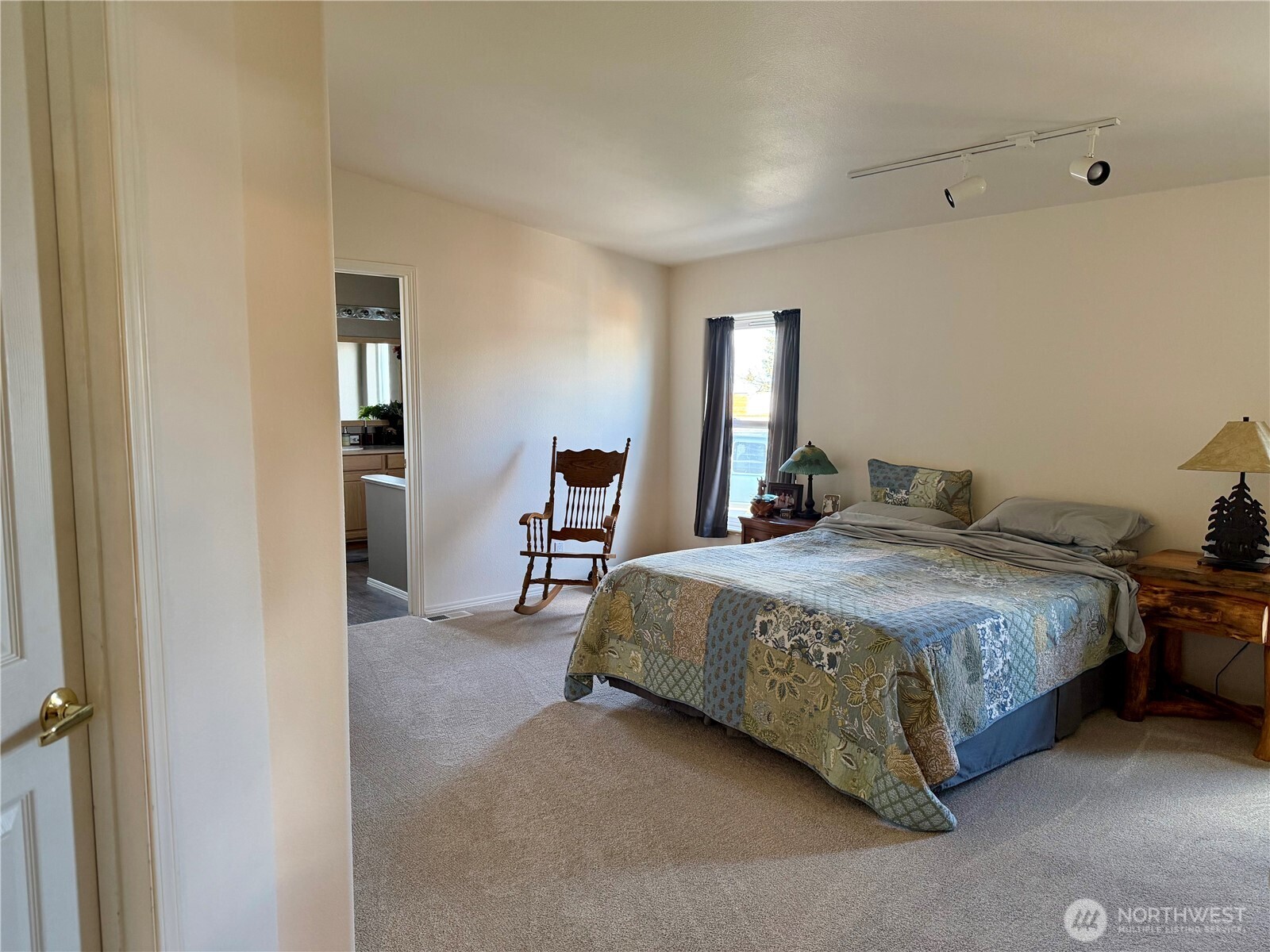 165 NE Dungan Street , Creston, WA 99117
