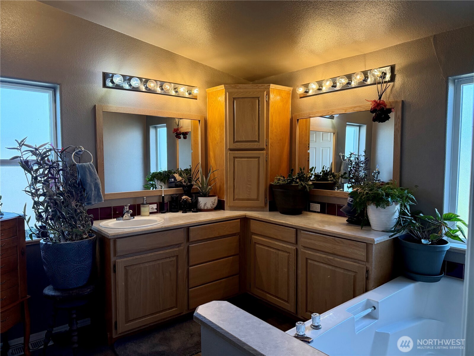 165 NE Dungan Street , Creston, WA 99117