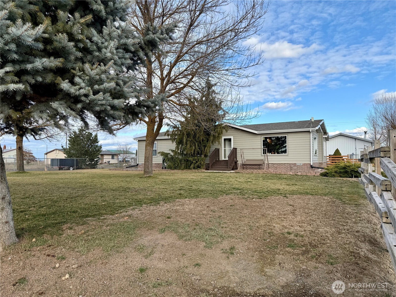 165 NE Dungan Street , Creston, WA 99117