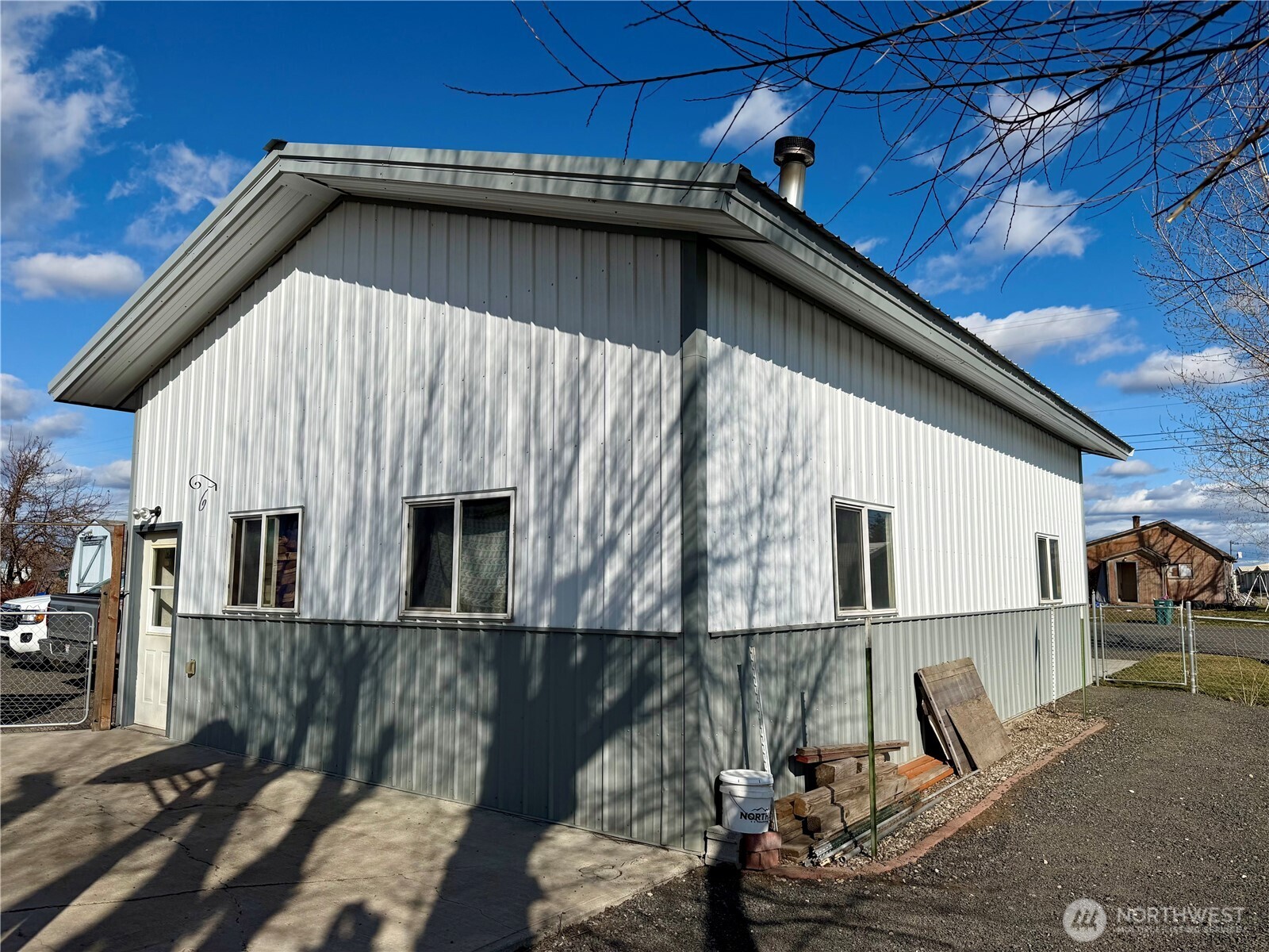 165 NE Dungan Street , Creston, WA 99117