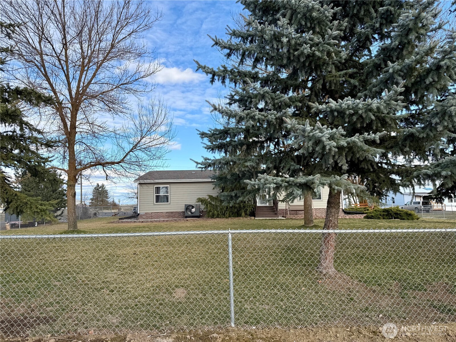 165 NE Dungan Street , Creston, WA 99117