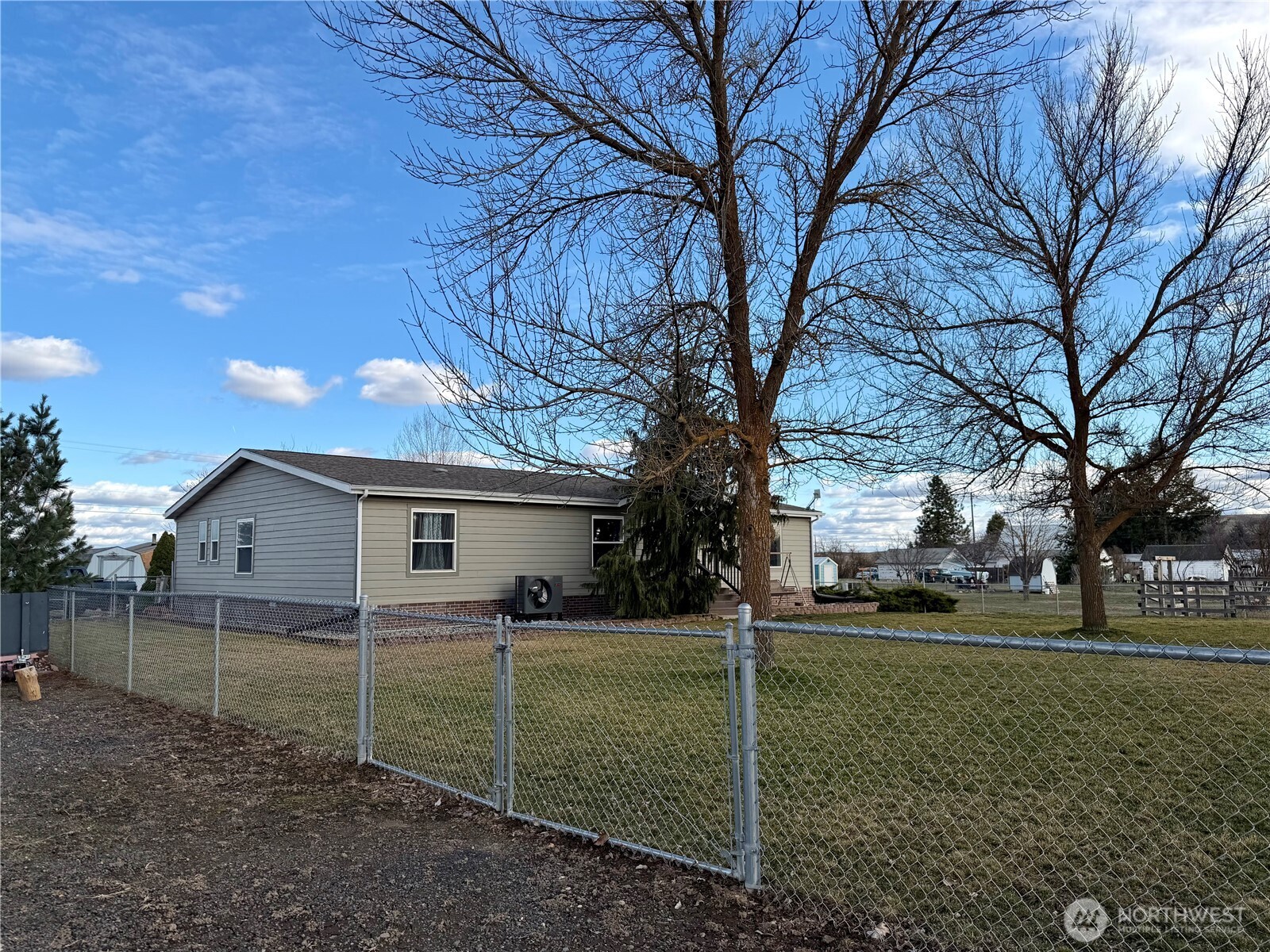 165 NE Dungan Street , Creston, WA 99117