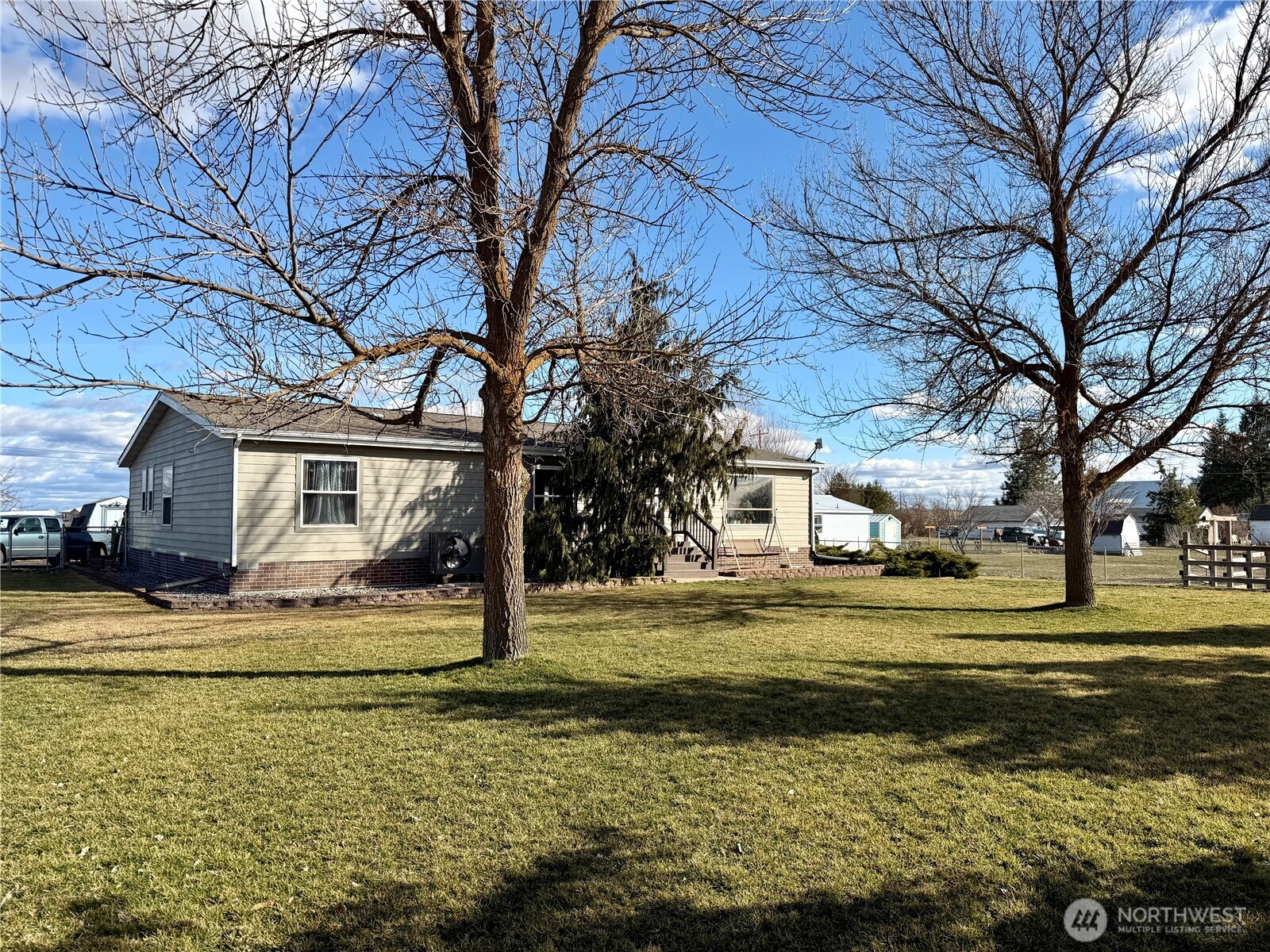 165 NE Dungan Street , Creston, WA 99117