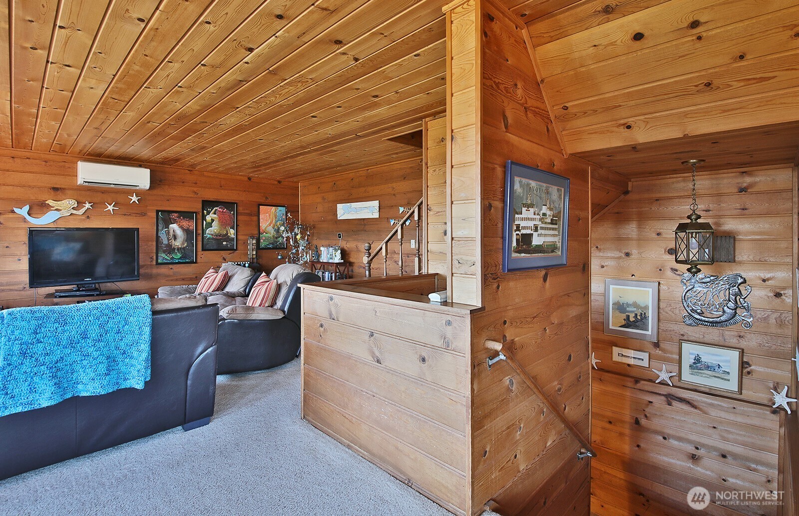 3837 Driftwood Drive , Clinton, WA 98236