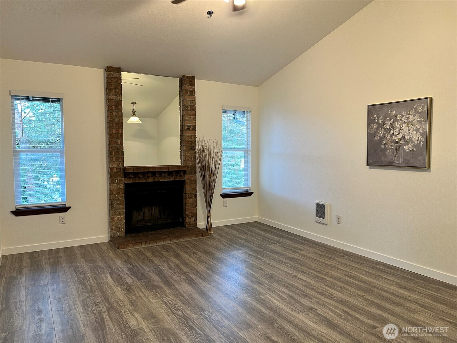 11527 Highway 99 #A304, Everett, WA 98204