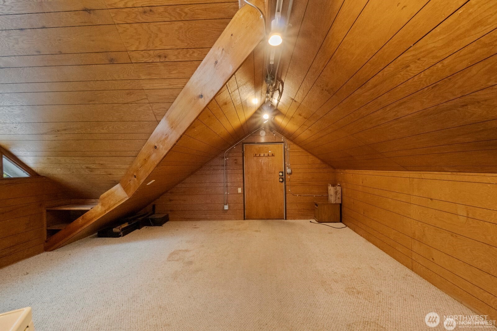 9716 Greenwood Avenue N, Seattle, WA 98103