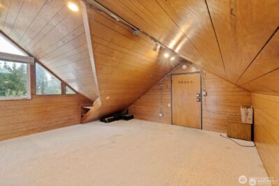 9716 Greenwood Avenue N, Seattle, WA 98103 - Photo 27