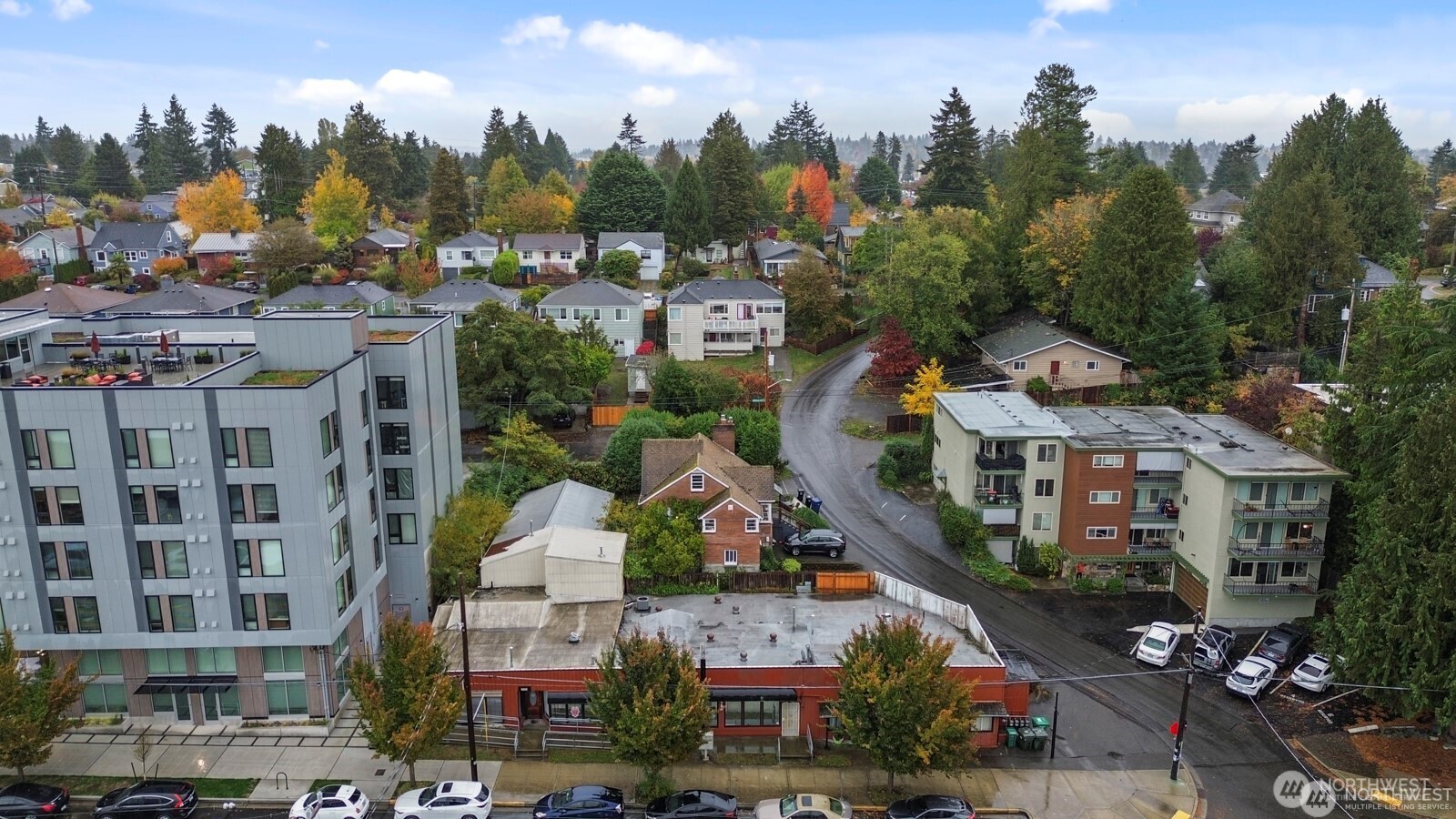 9716 Greenwood Avenue N, Seattle, WA 98103