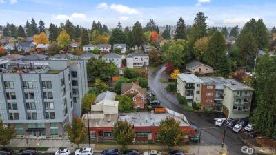 9716 Greenwood Avenue N, Seattle, WA 98103 - Photo 31