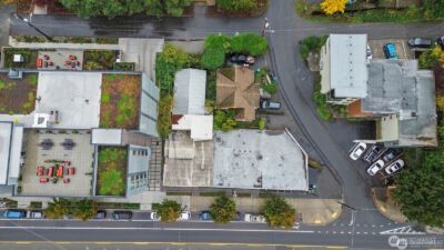 9716 Greenwood Avenue N, Seattle, WA 98103 - Photo 32