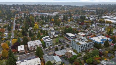 9716 Greenwood Avenue N, Seattle, WA 98103 - Photo 35