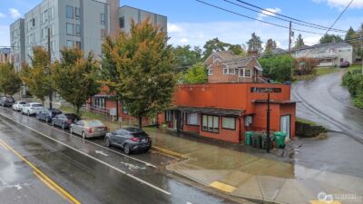 9716 Greenwood Avenue N, Seattle, WA 98103 - Photo 37