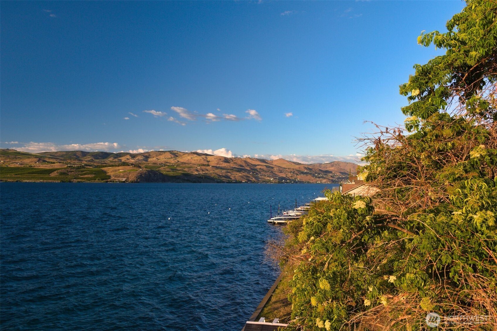 2650 S Lakeshore Road , Chelan, WA 98816