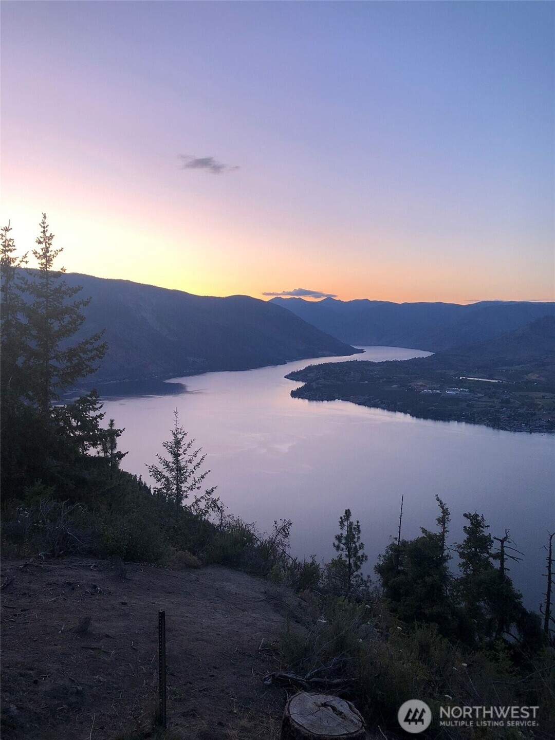 2650 S Lakeshore Road , Chelan, WA 98816