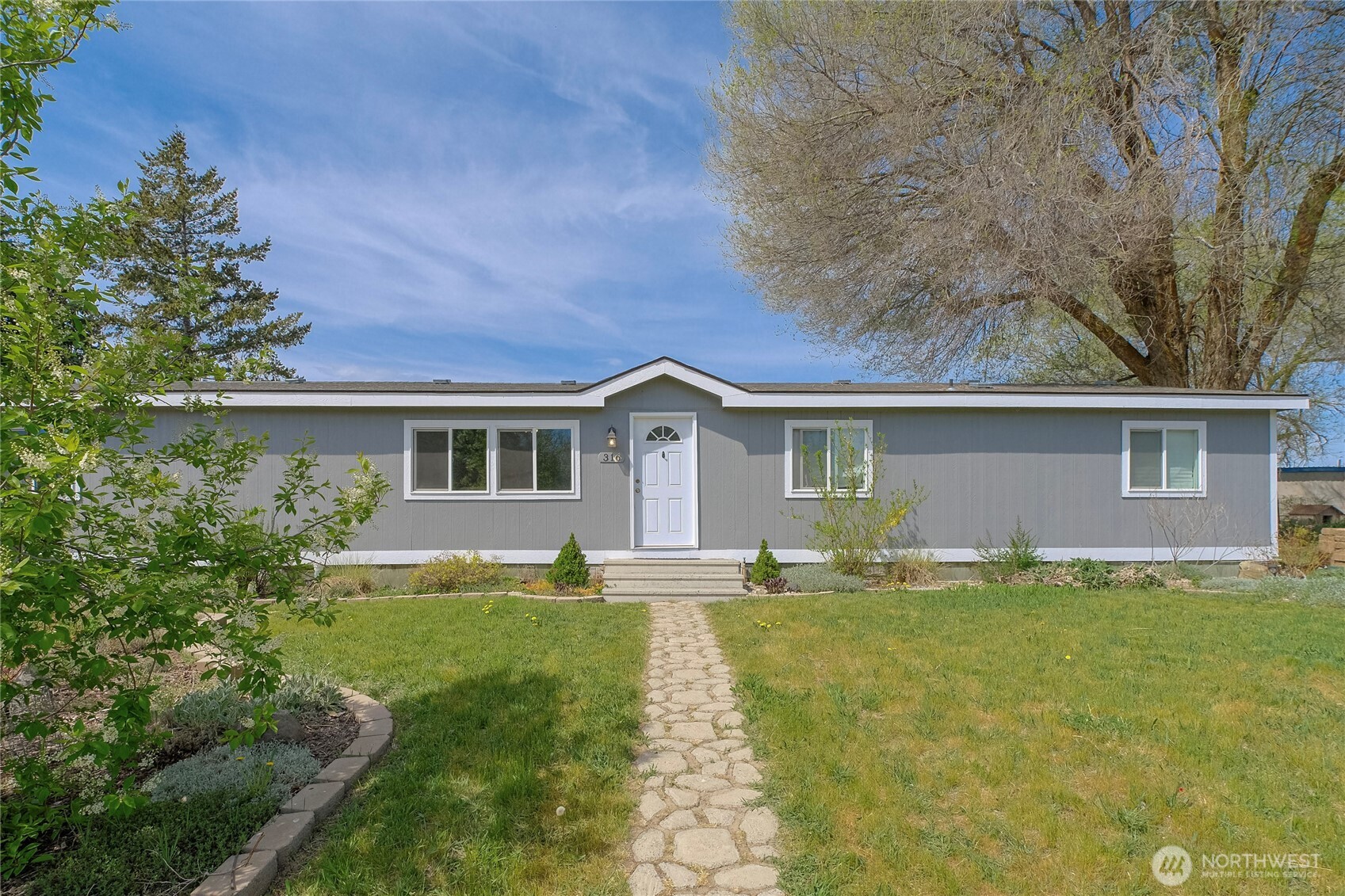 316 S Columbia Avenue , Waterville, WA 98858