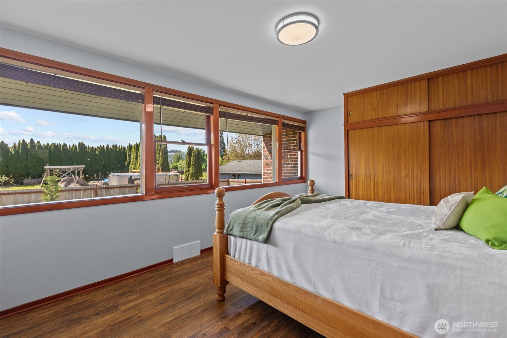 15108 74th Street E, Sumner, WA 98390