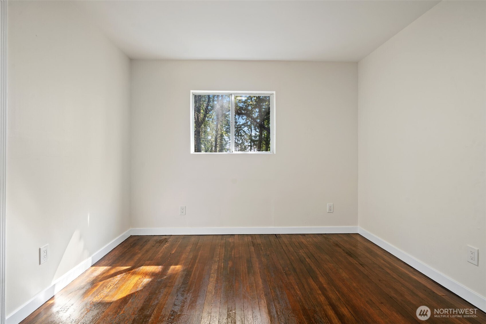 1362 Carr Boulevard , Bremerton, WA 98312