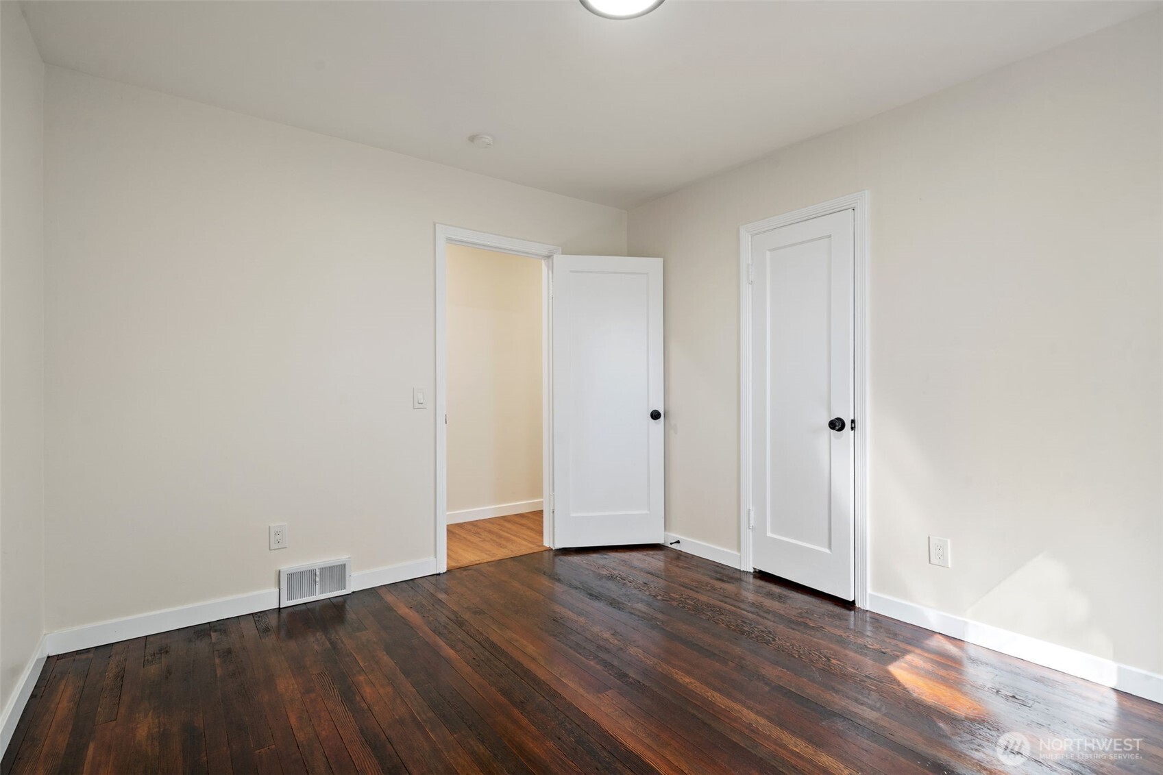 1362 Carr Boulevard , Bremerton, WA 98312