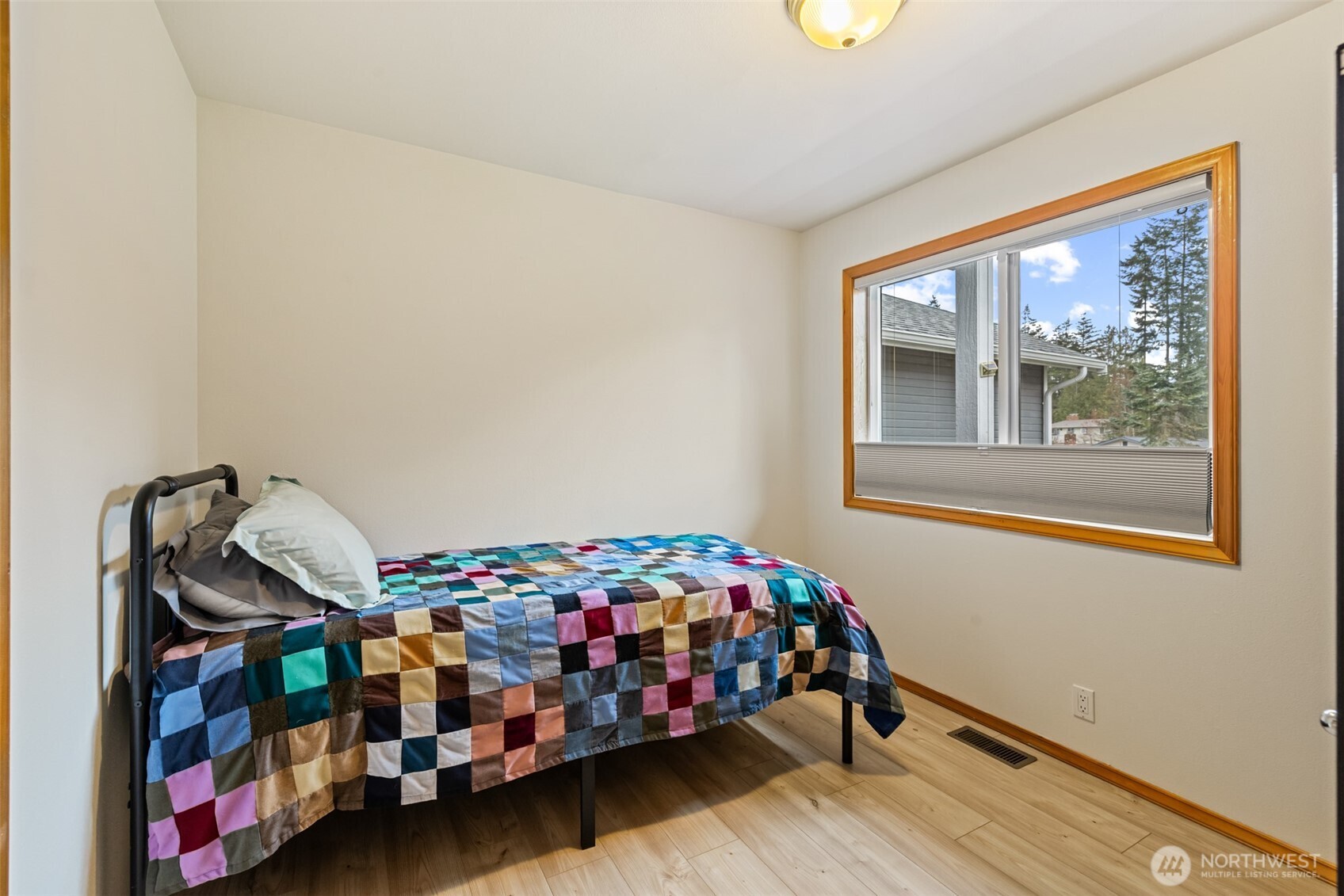716 S N Street , Port Angeles, WA 98363