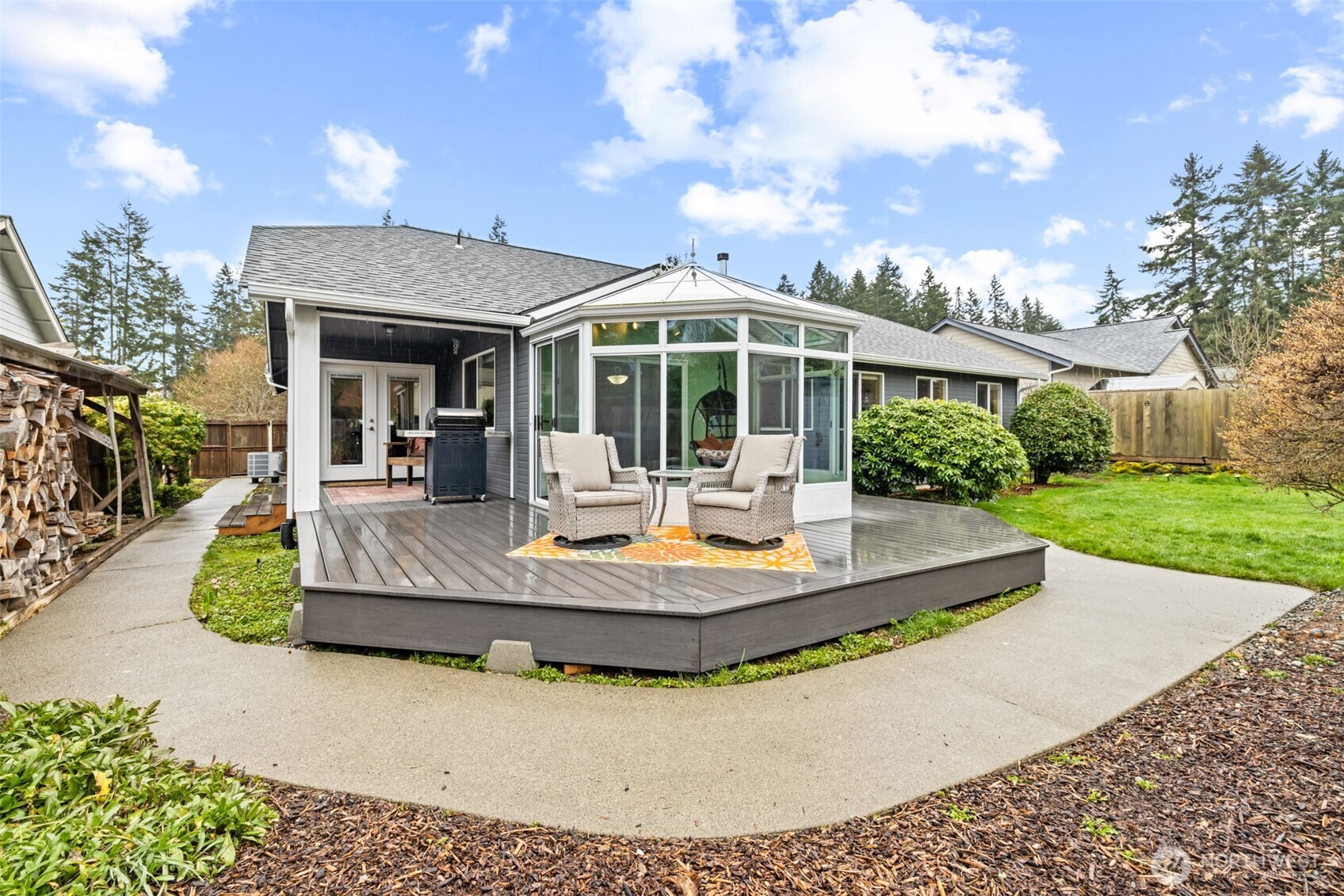 716 S N Street , Port Angeles, WA 98363