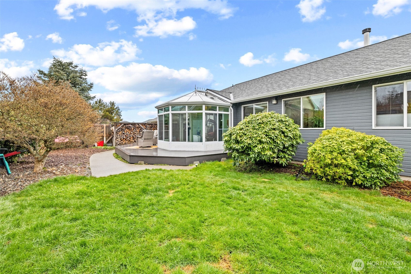 716 S N Street , Port Angeles, WA 98363