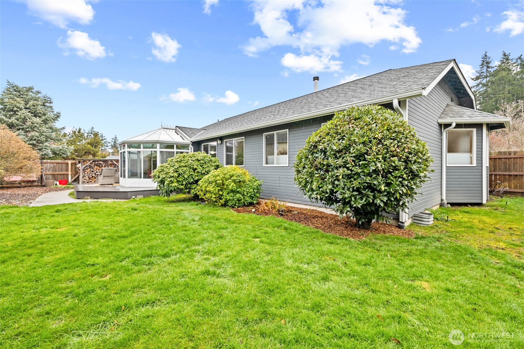 716 S N Street , Port Angeles, WA 98363