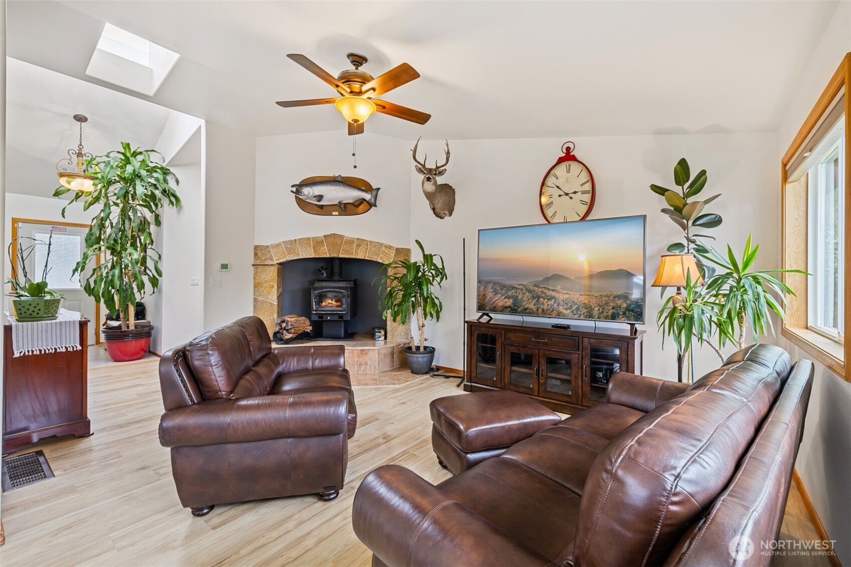 716 S N Street , Port Angeles, WA 98363