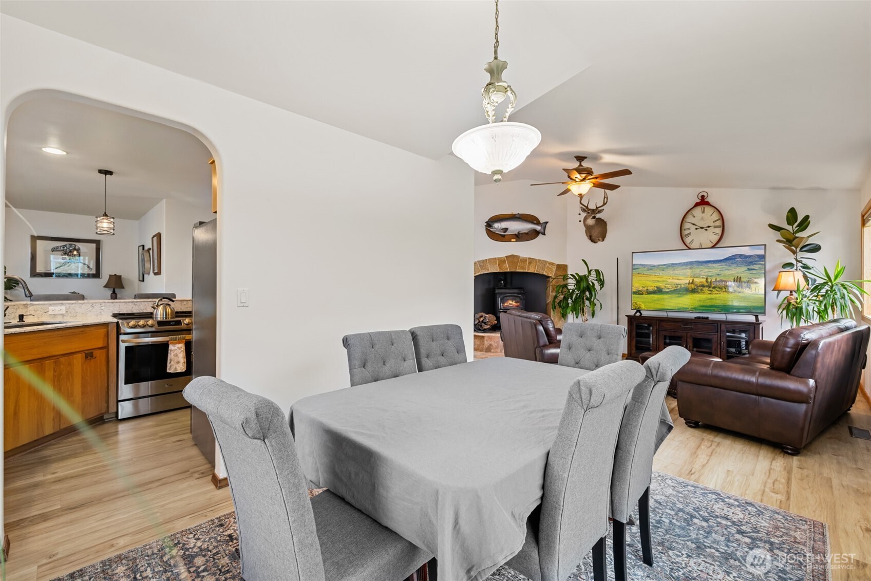716 S N Street , Port Angeles, WA 98363