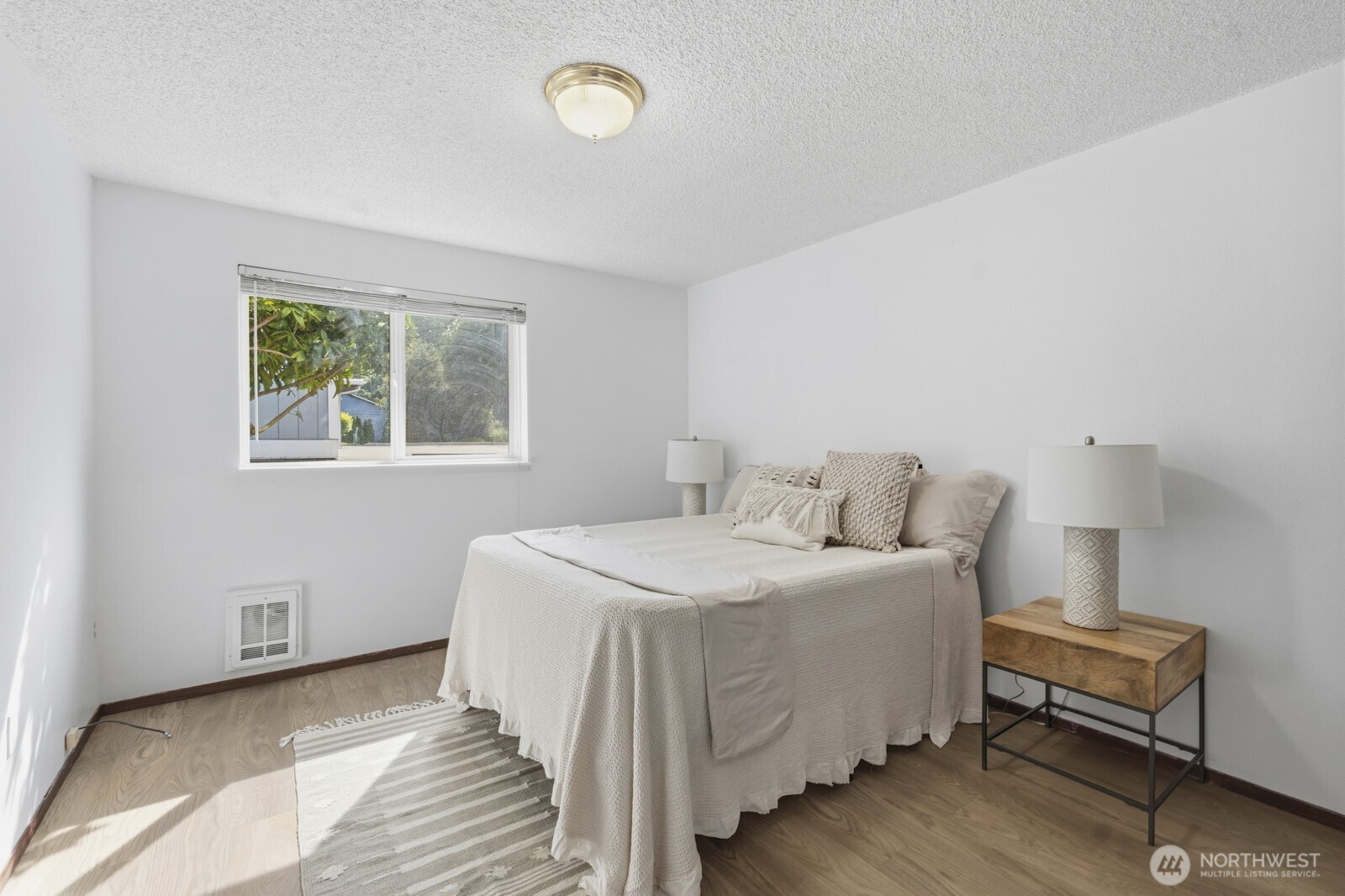 2949 SE Mile Hill #C-3, Port Orchard, WA 98366