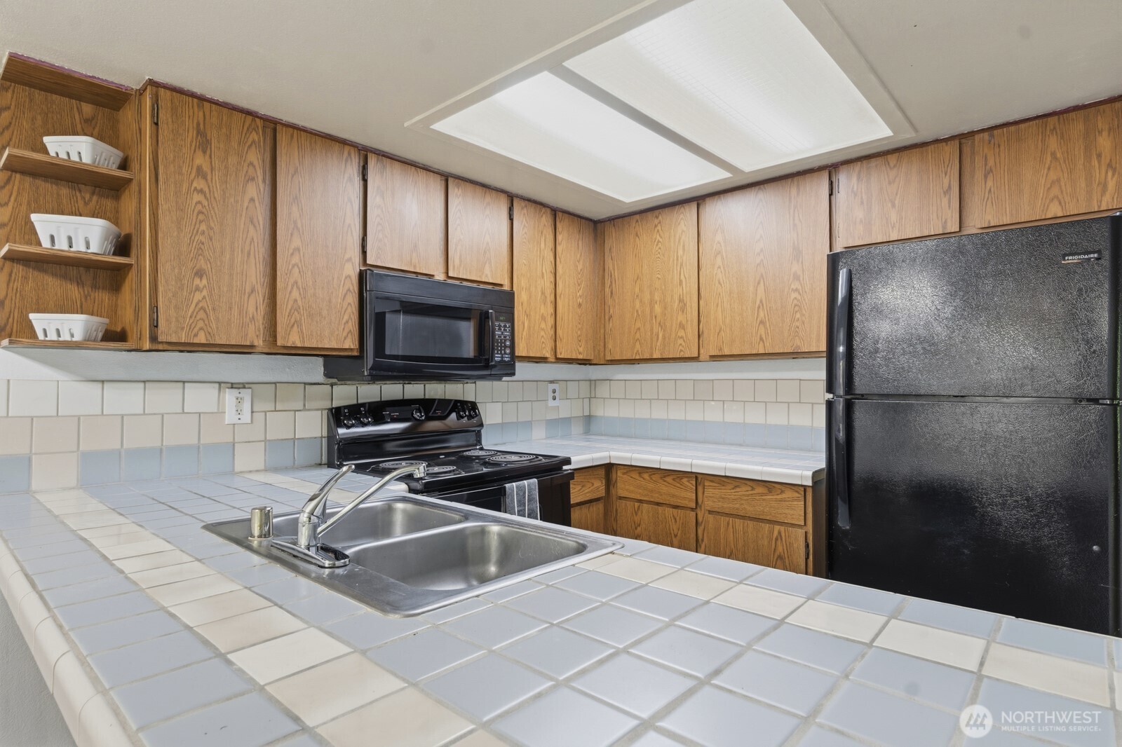 2949 SE Mile Hill #C-3, Port Orchard, WA 98366