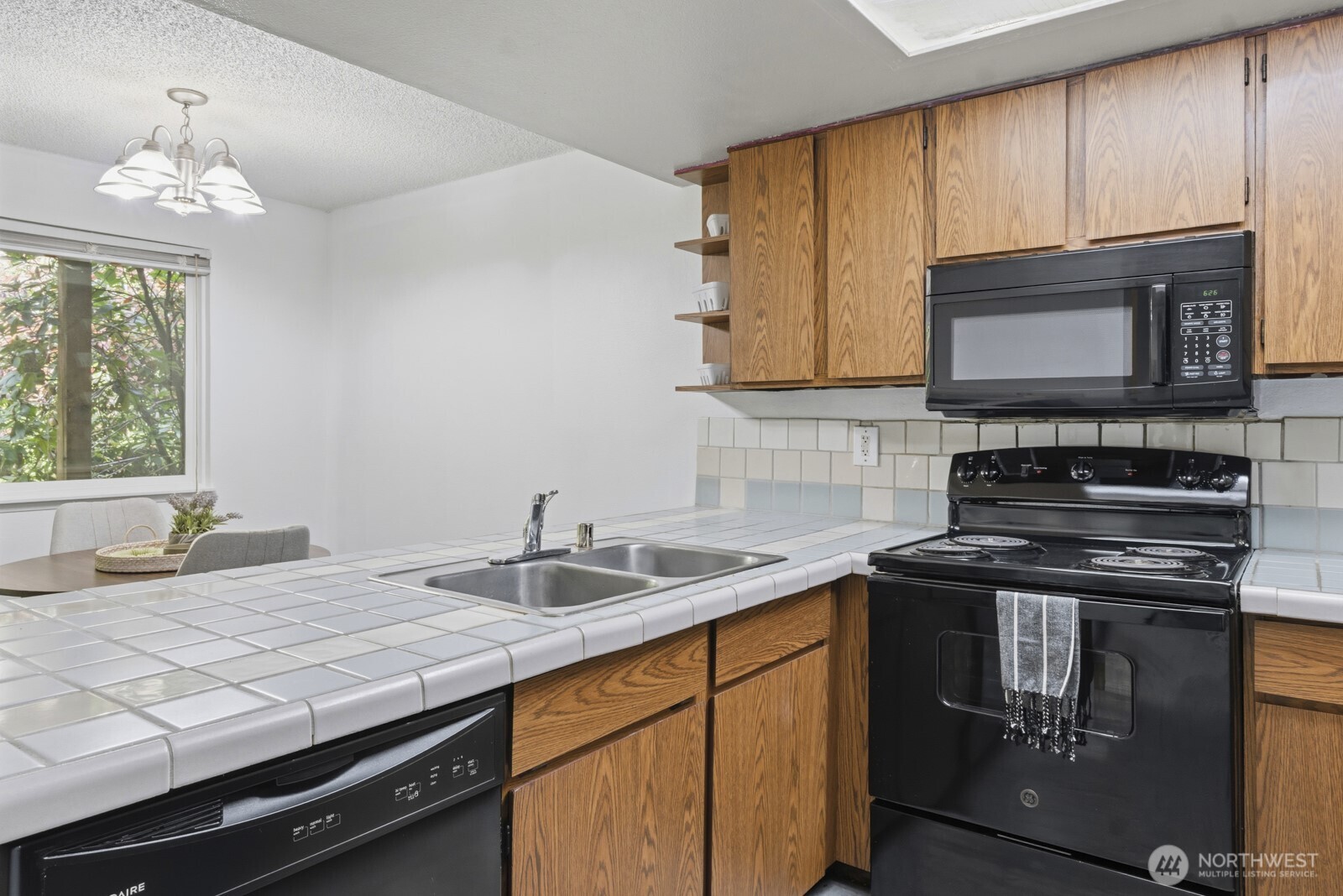 2949 SE Mile Hill #C-3, Port Orchard, WA 98366