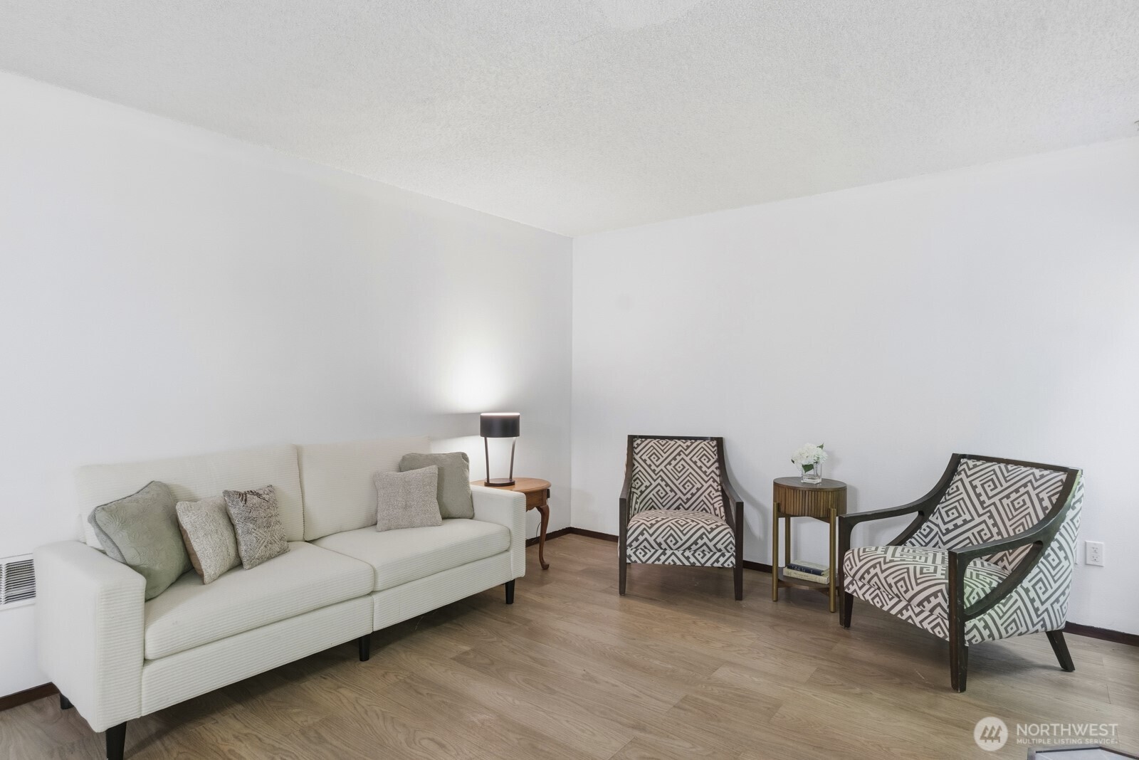 2949 SE Mile Hill #C-3, Port Orchard, WA 98366
