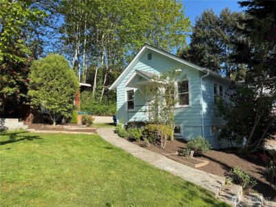 5304 NE 193rd Street , Lake Forest Park, WA 98155-3038