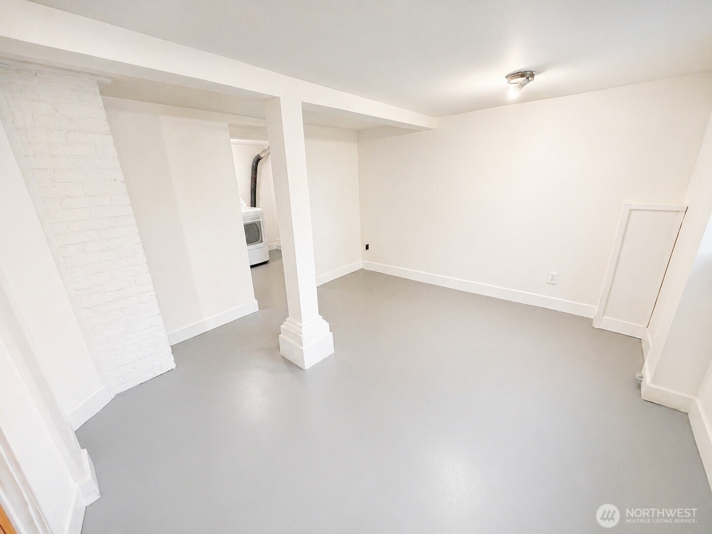 5304 NE 193rd Street , Lake Forest Park, WA 98155-3038