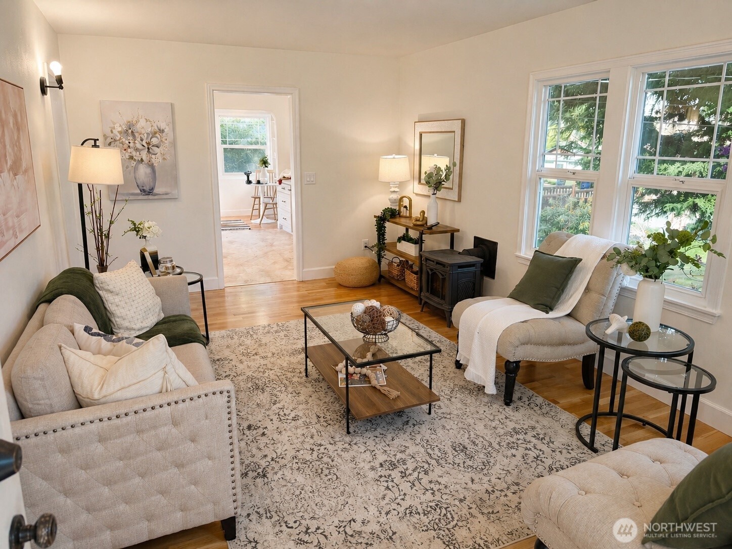 5304 NE 193rd Street , Lake Forest Park, WA 98155-3038