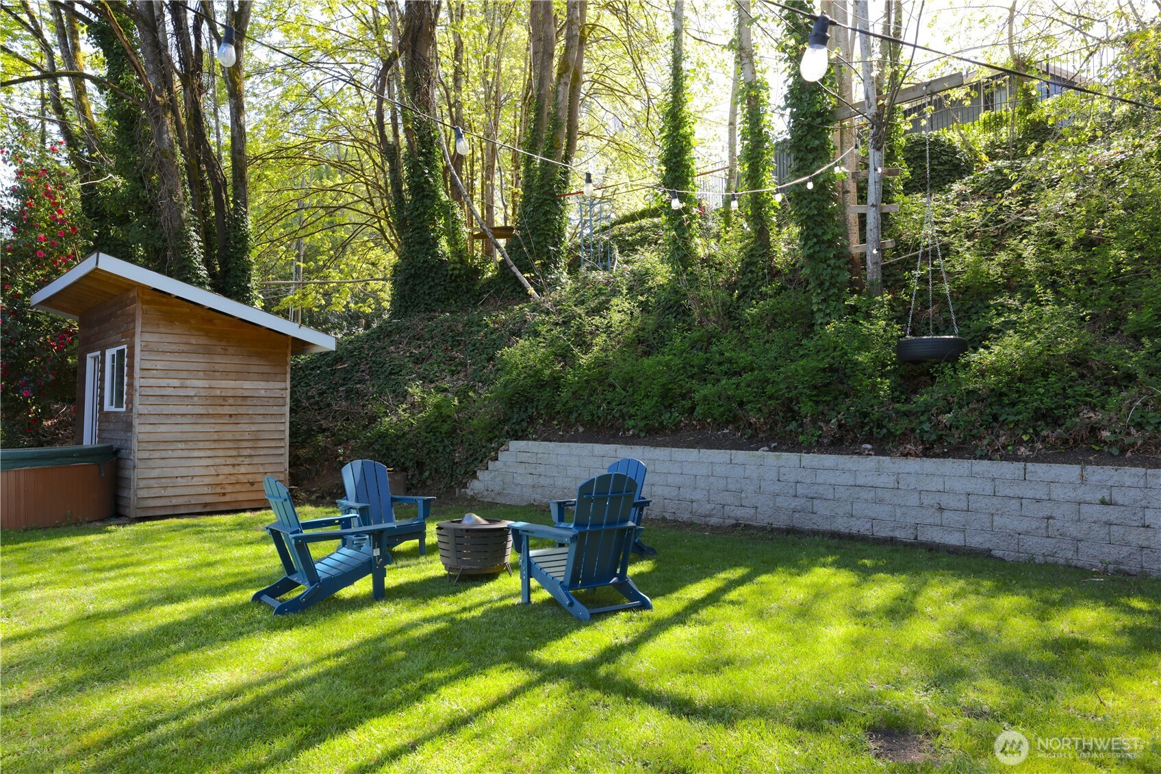 5304 NE 193rd Street , Lake Forest Park, WA 98155-3038