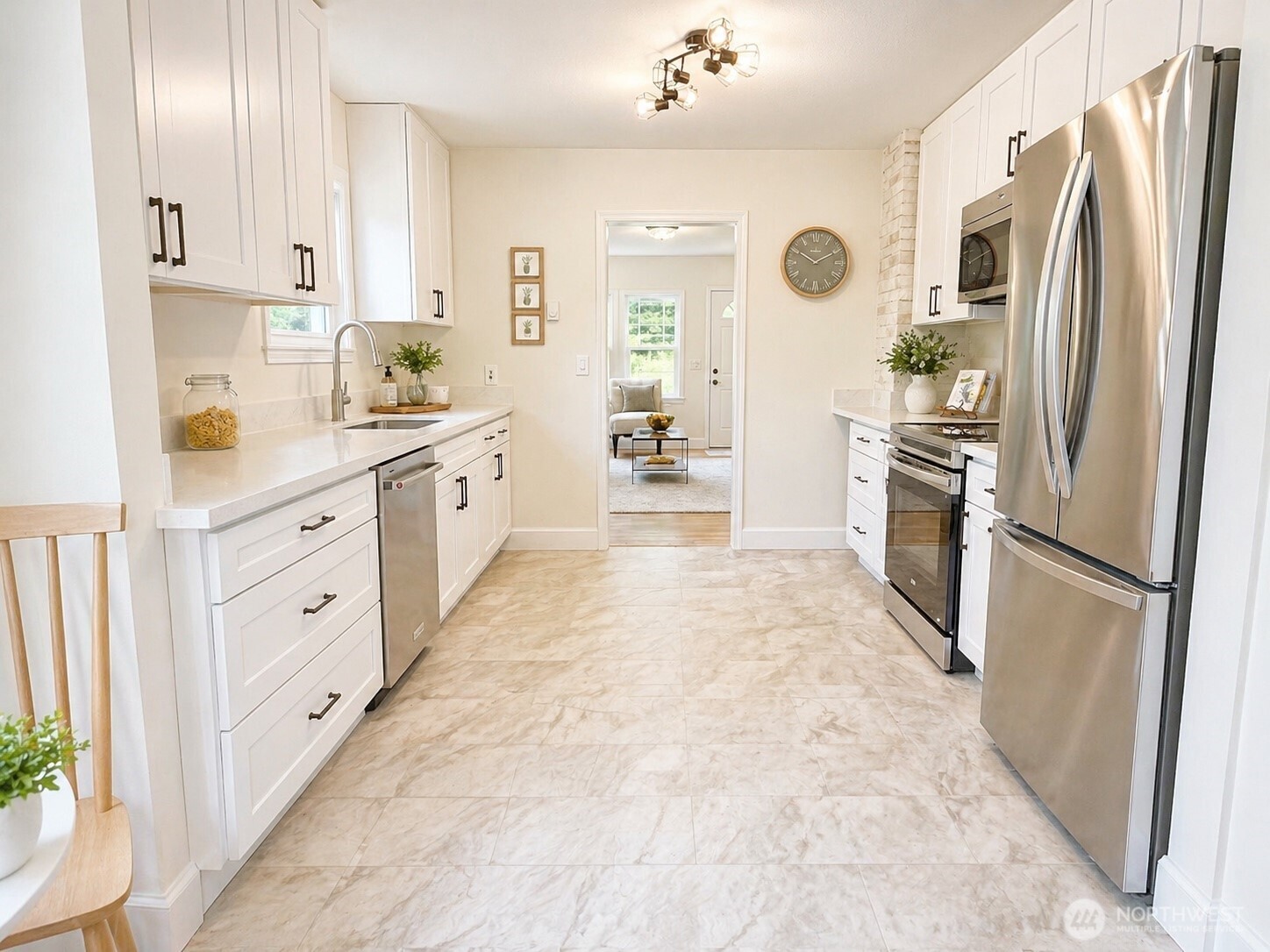 5304 NE 193rd Street , Lake Forest Park, WA 98155-3038